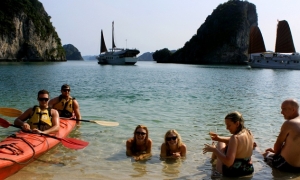 Halong Bay Tour (Full Day)
