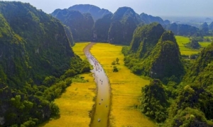 Hanoi: Ninh Binh Day Trip with Tam Coc, Hoa Lu, and Mua Cave