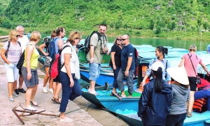 Phong Nha Cave and Paradise Cave Group Tour