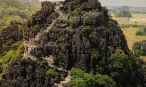 From Hanoi: Trang An Boat, Bai Dinh Pagoda, & Mua Cave Tour