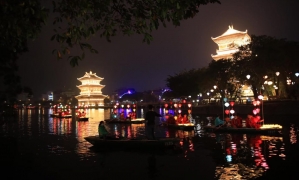 Ninh Binh Sunset Tour And Visit Hoa Lu Ancient Town