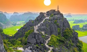 Ninh Binh Sunset Tour And Visit Hoa Lu Ancient Town