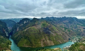Ha Giang Loop 4 Days Small Group Motorbike Tour (5-10pax)