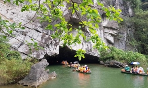 From Hanoi: Ninh Binh, Trang An, Bai Dinh, and Mua Cave Trip