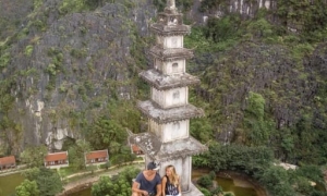 Hanoi: Ninh Binh Day Trip with Tam Coc, Hoa Lu, and Mua Cave