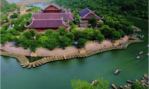 From Hanoi: Trang An Boat, Bai Dinh Pagoda, & Mua Cave Tour