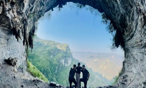 Ha Giang Loop 4 Days Small Group Motorbike Tour (5-10pax)