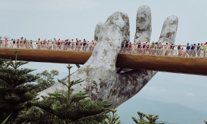 Central Vietnam Odyssey: 5 Days of Discovery
